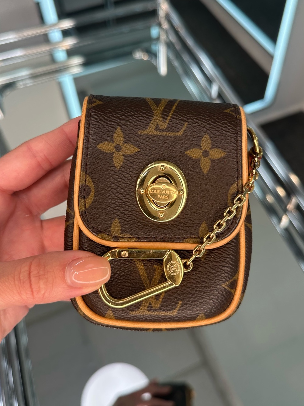Louis Vuitton Pochette Tulum Mini Pouch